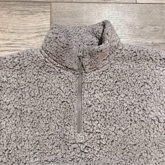 Hippie Rose Soft Gray Sherpa Teddy Quarter Zip Pullover Sweatshirt Small - Picture 4 of 10